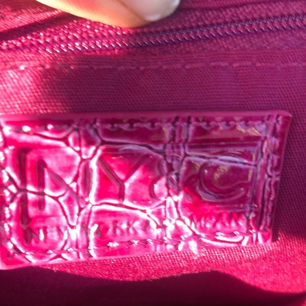 New York & co clutch - Picture 5 of 7